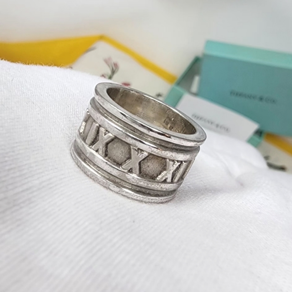Tiffany Atlas Ring, pouch Included - Picture 2 of 14